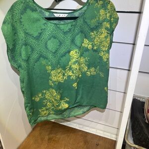 CAbi Green Cap Sleeve Boxy Blouse